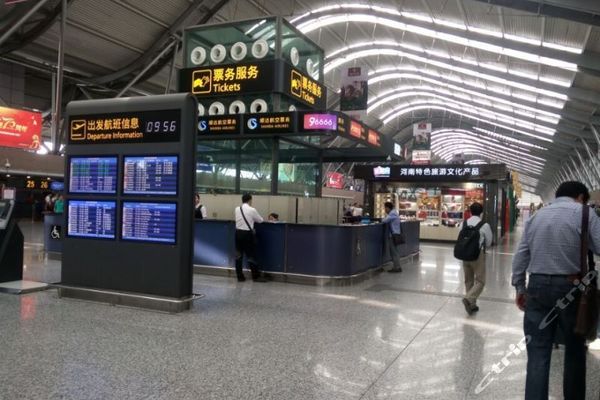 鄭州新鄭國際機(jī)場代客泊車服務(wù)團(tuán)購 僅28元享便捷出行體驗(yàn)